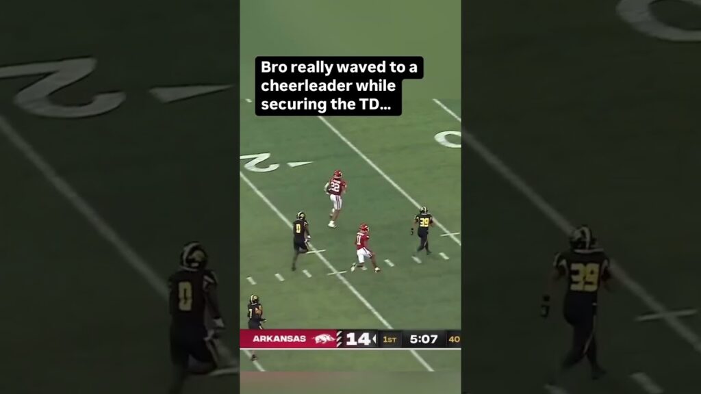 arkansas rb jaquinden jackson has moves f09fa4a3 shorts