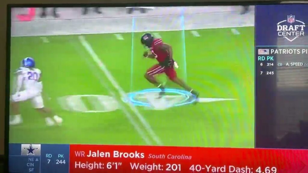 dallas cowboys select jalen brooks