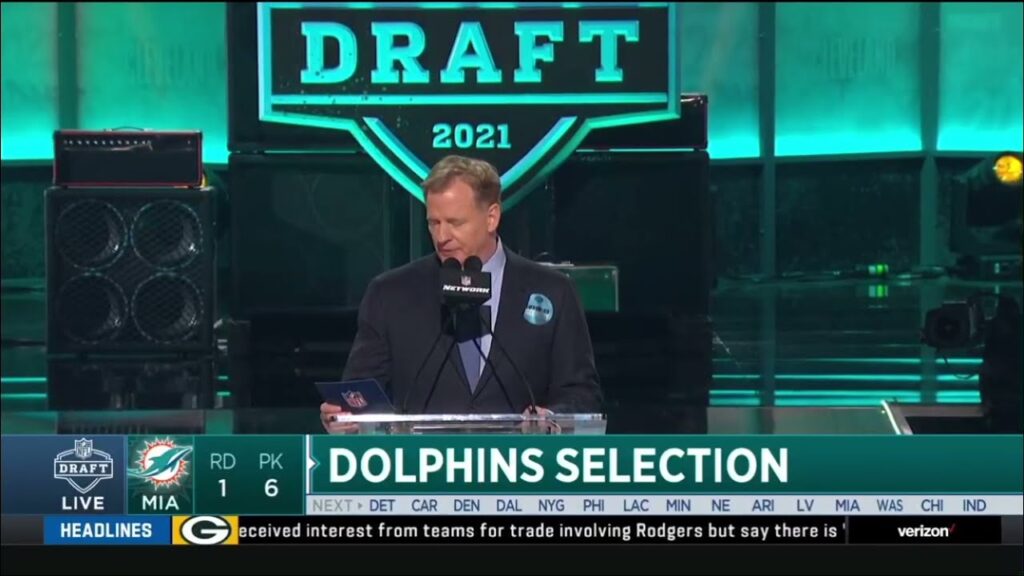dolphins draft jaylen waddle with the 6th overall pick 2021 nfl draft highlights