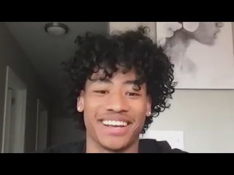 lake oswego football star justius lowe signs with oregon ducks