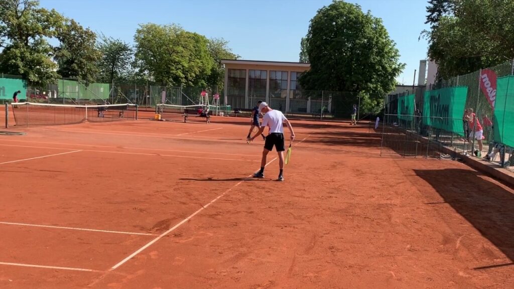 lukas neumayer