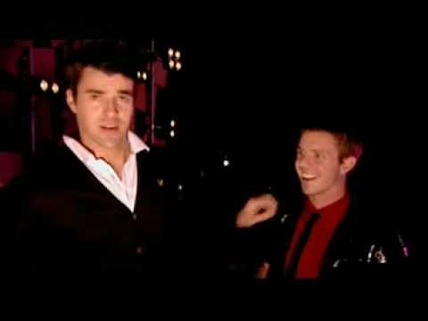 t4 presenter steve jones kisses jake shears