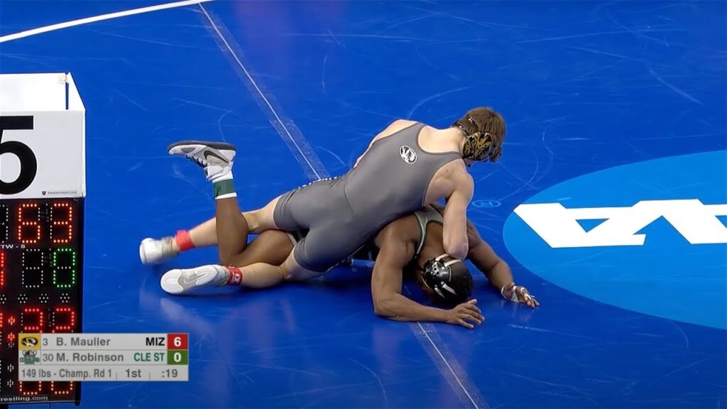 149lbs brock mauller missouri maj dec marcus robinson cleveland state