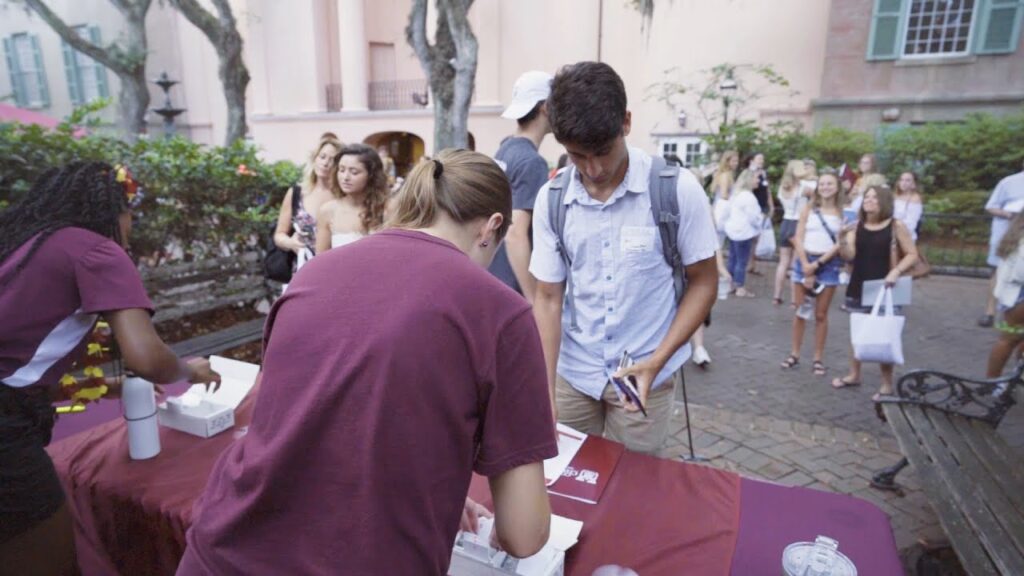 advice tips for freshmen attending college of charleston