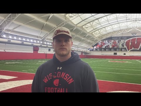 center jake renfro talks spring ball badgers starting five more