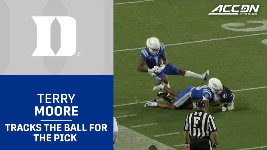 dukes terry moore tracks the ball for the pick