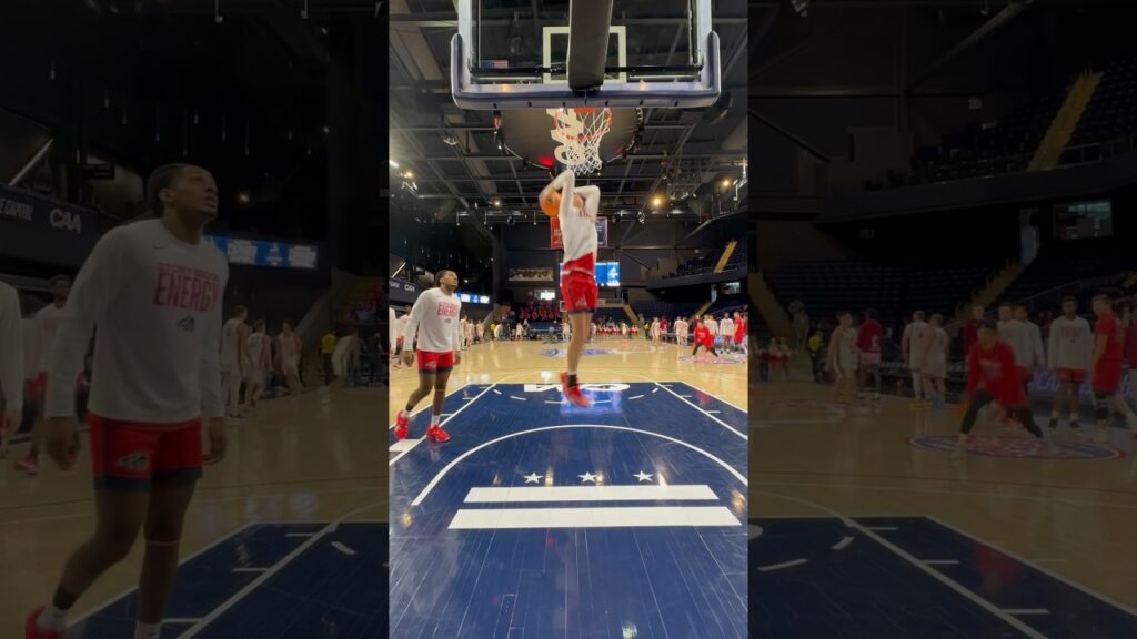 hes hard to guardf09f8f80leon naharf09f94a5basketball dunk athlete division1 marchmadness shortsfeed big