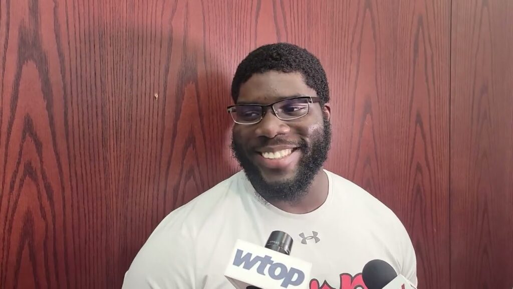 maryland football isaac bunyun v towson terp defensive line 57
