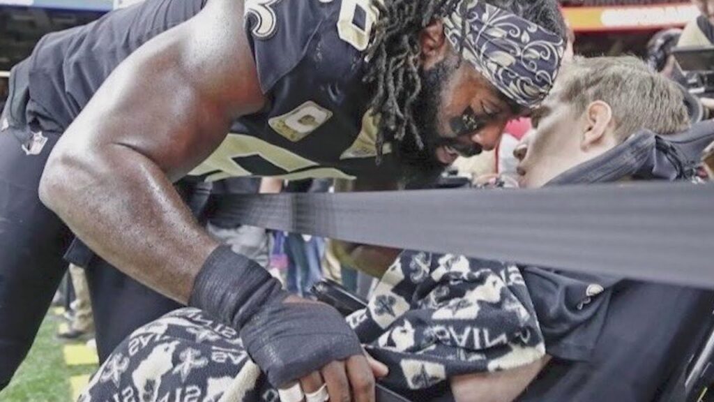new orleans saints linebacker demario davis visits lubbock for team luke event