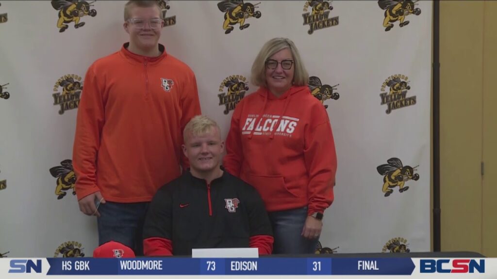 perrysburgs cade zimmerly stays in wood county signs with bowling green