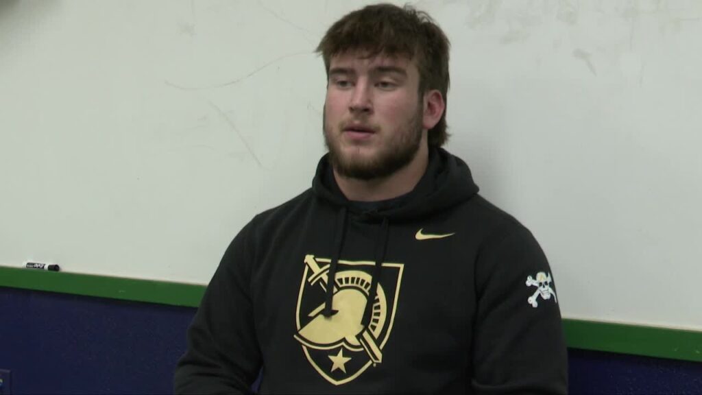 proud to wear those stripes kalispell glaciers rendina commits to army