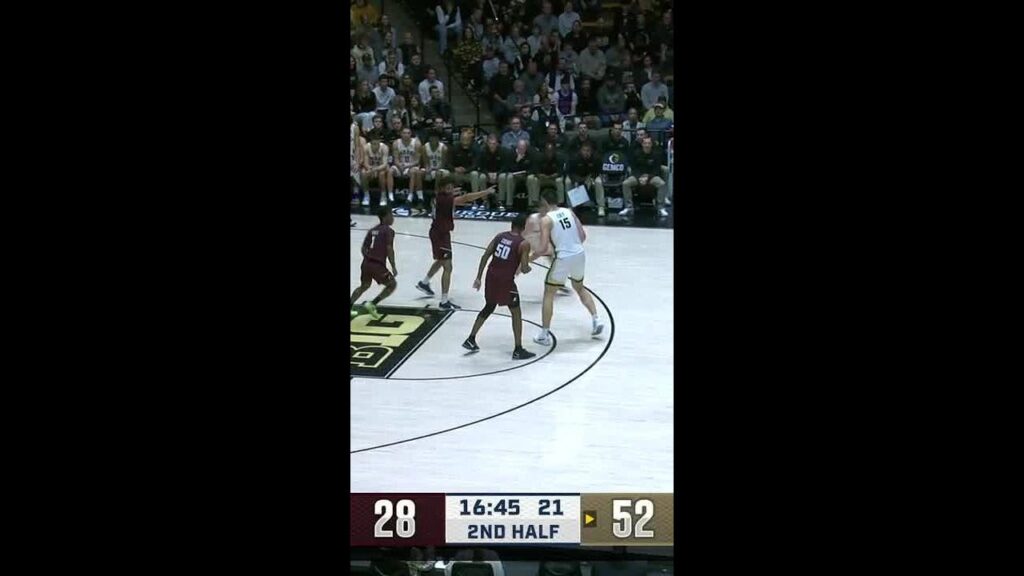 zach edey dunks on e kentucky purdue mens basketball